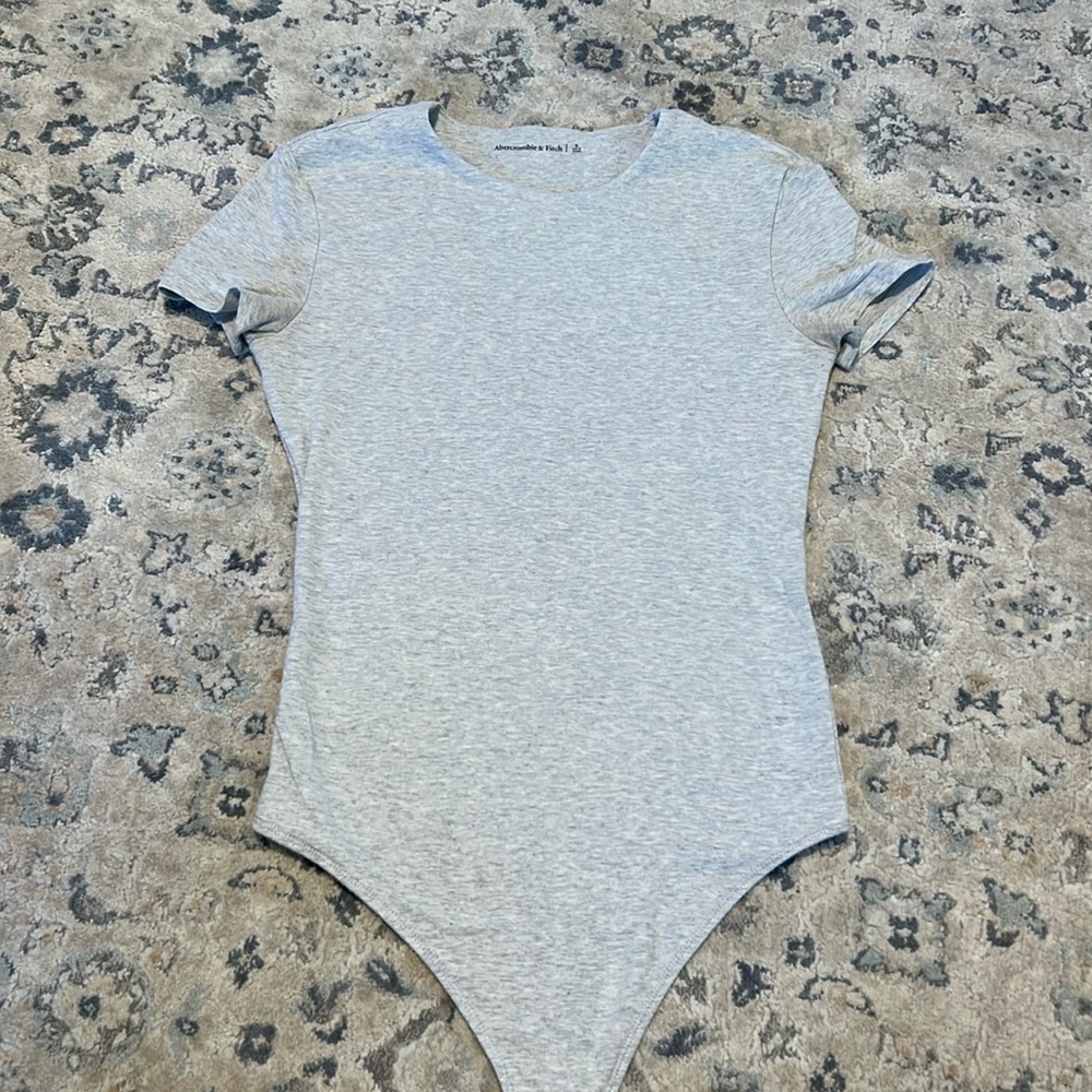 Abercrombie Heather gray body suit